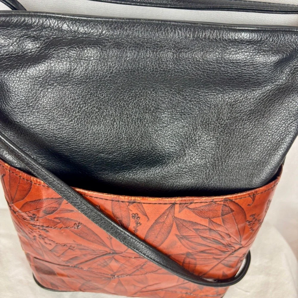 Leaf Leather C.L. Whiting  Black Brown Embossed Crossbody Bucket Bag USA Made